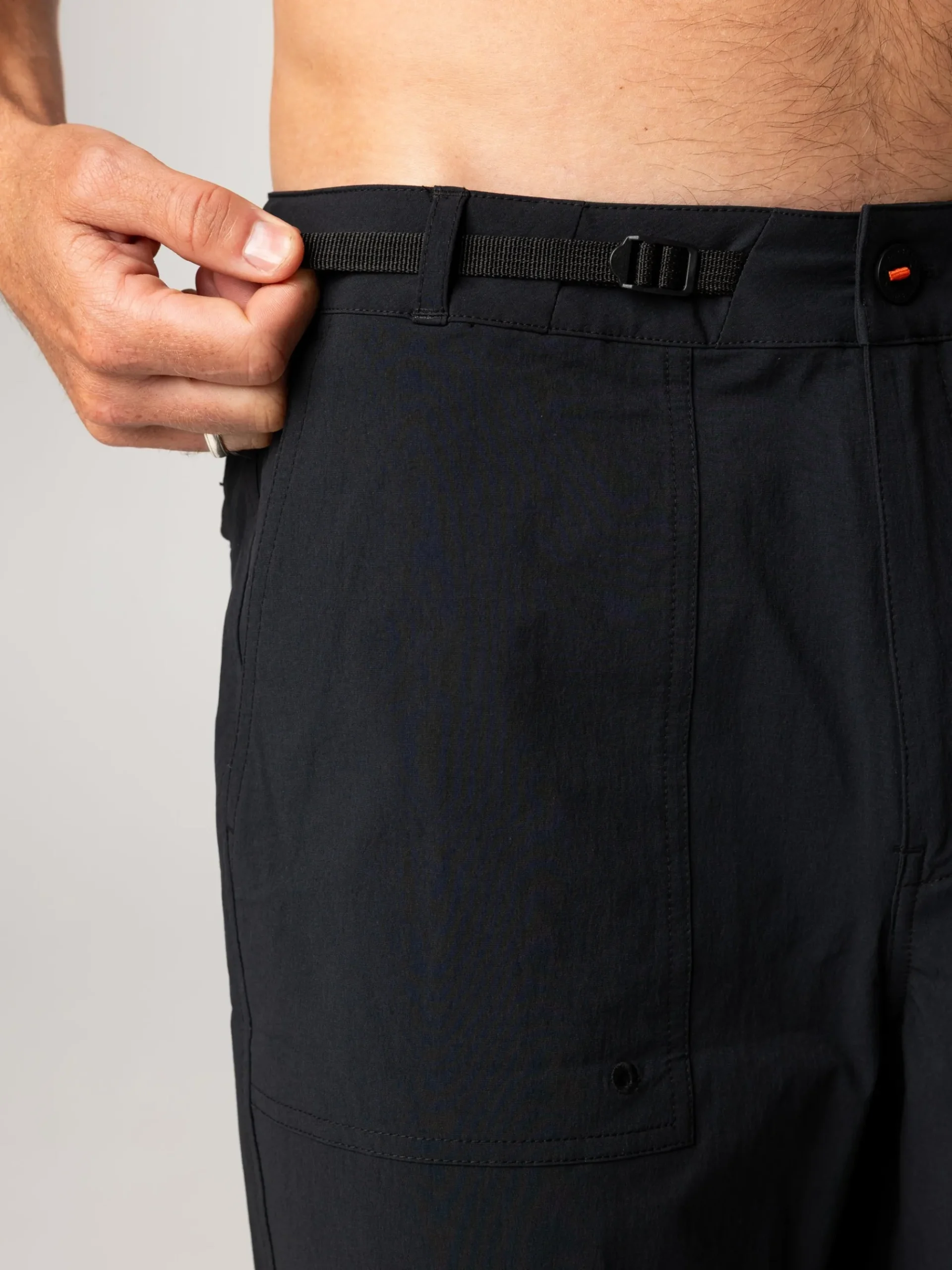 Men's Searcher Hybrid Short