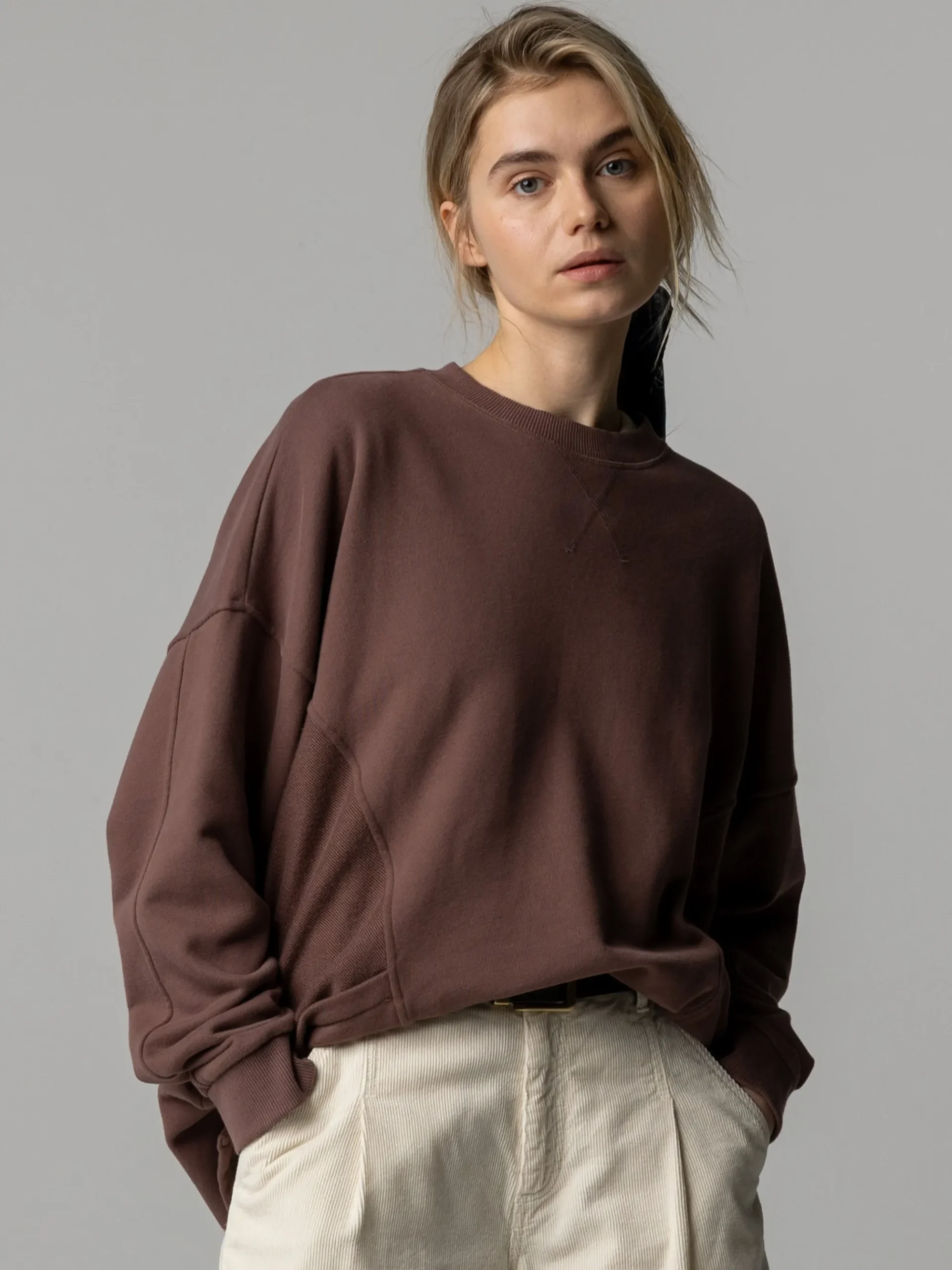 Women's Awen Sweatshirt