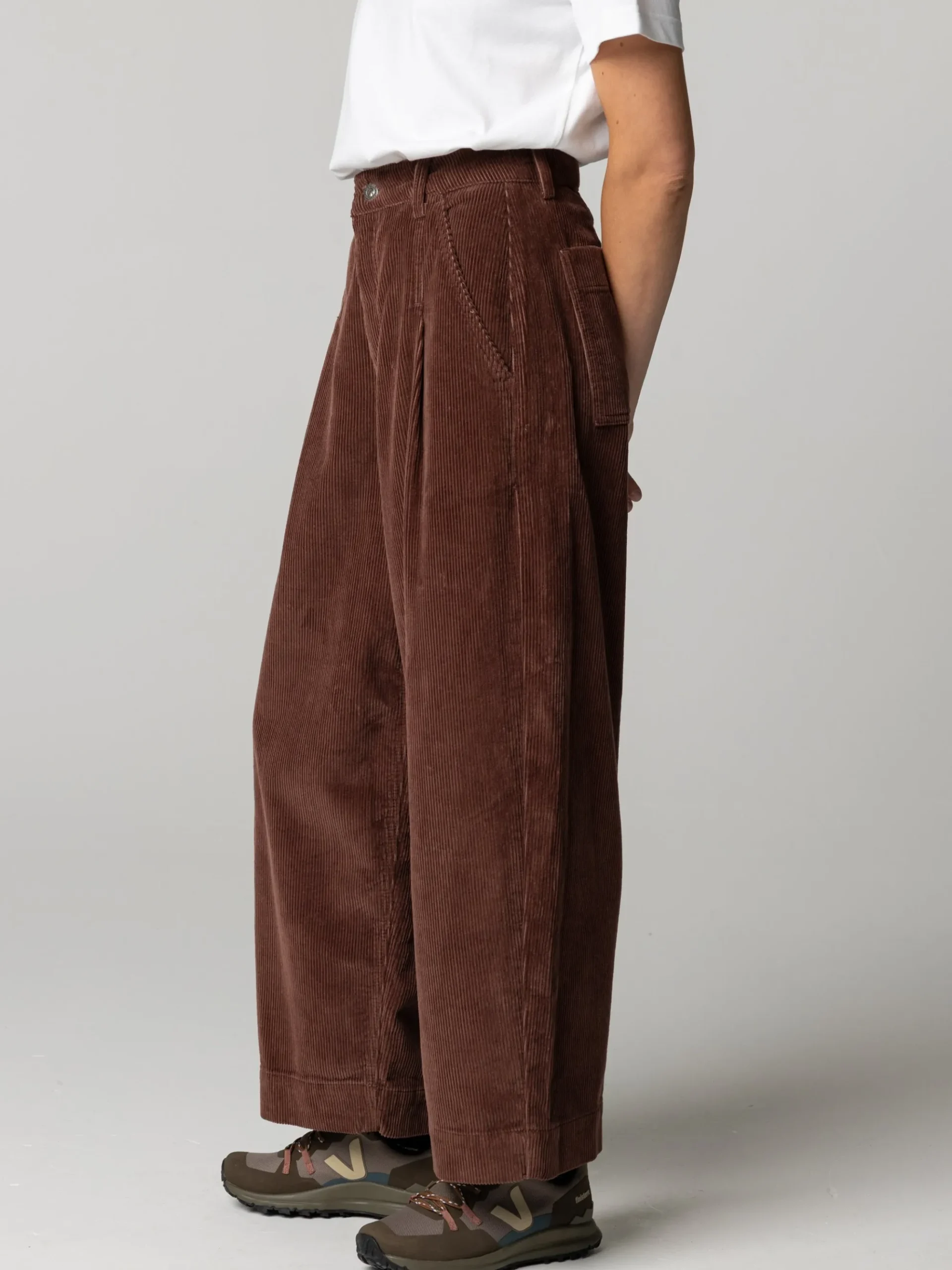 Women's Studio Cord Trouser